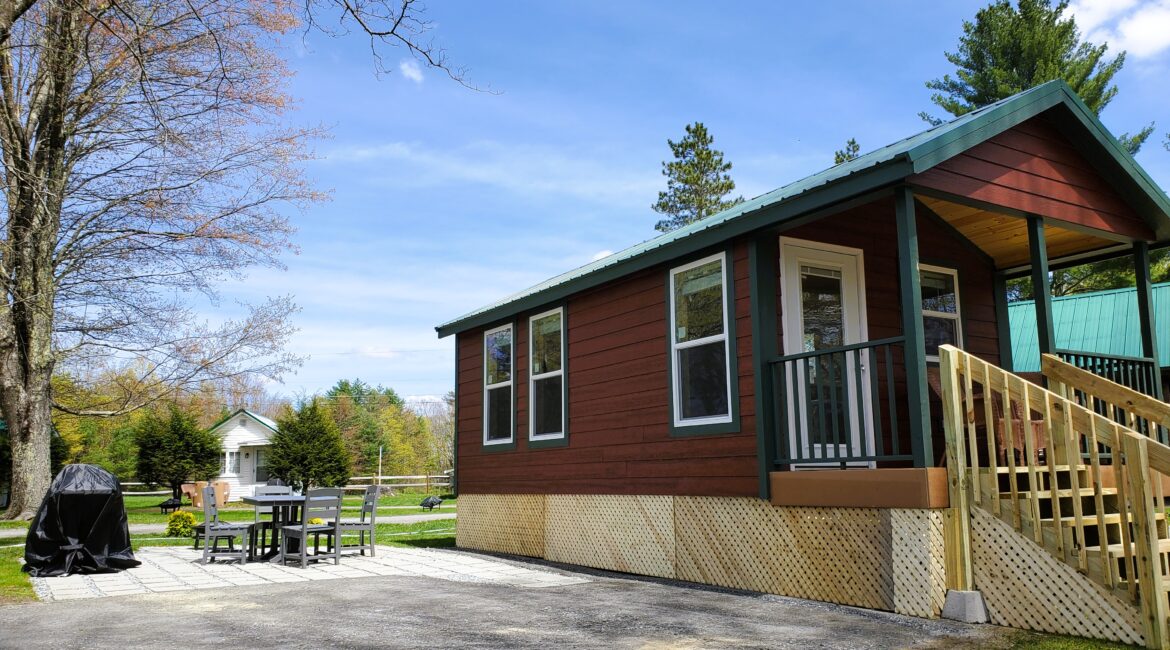 Chipmunk Hideout with Patio